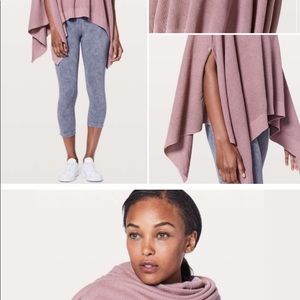 Lululemon | Flow Forward Cape | Soft Pink| One Size